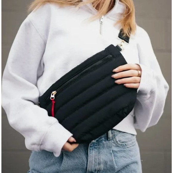 Black Quilted Puffer Sling Belt Crossbody Bag - Picture 2 of 3